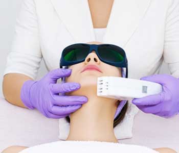 Combat Signs of Aging with Skin Laser Treatment