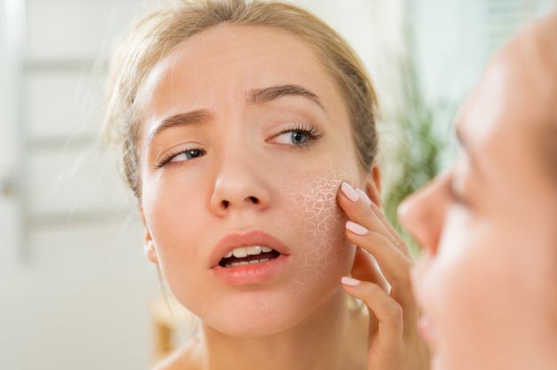 Woman wonders What is the best skincare routine for dry skin
