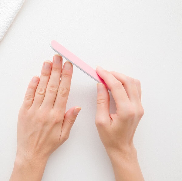 good housekeeping article on why your nails are peeling