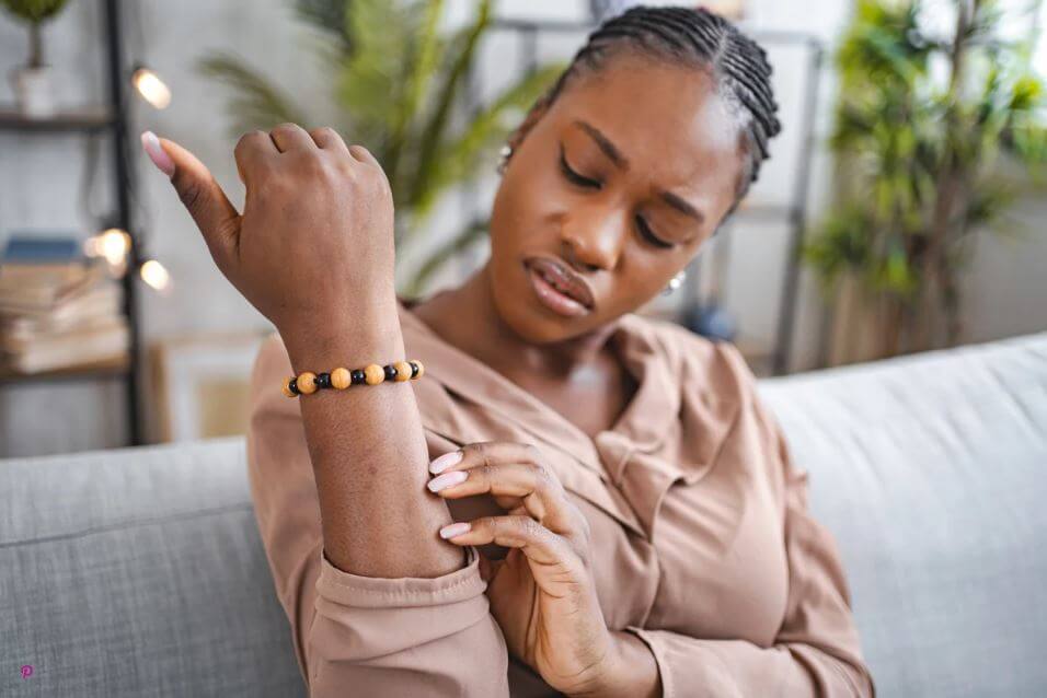 Everything You Need To Know About How Psoriasis Shows Up On And Affects Black Skin